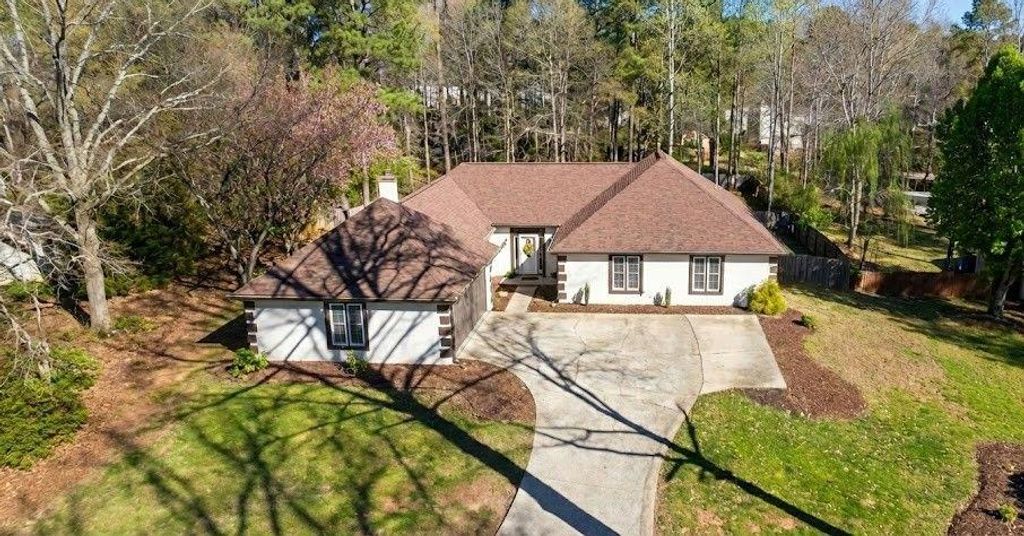 410 Emerald Parkway, Sugar Hill, GA 30518
