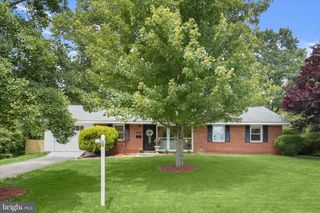 7422 AXTON ST, Springfield, VA 22151