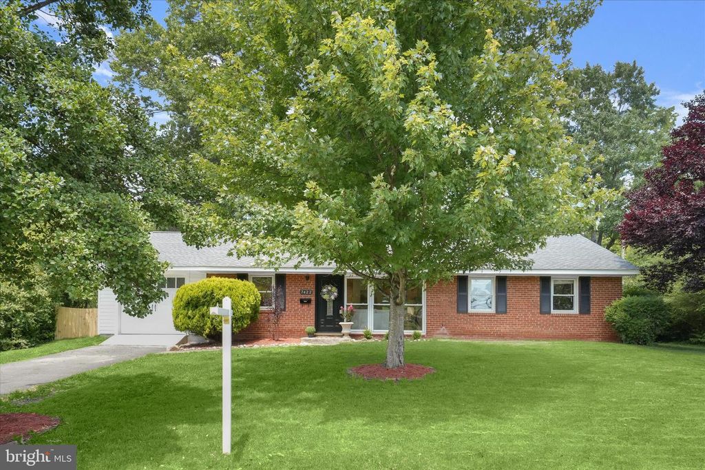 7422 AXTON ST, Springfield, VA 22151