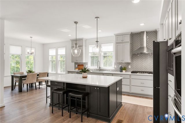 8321 Roden Dr, Mechanicsville, VA 23111