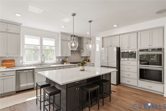 8321 Roden Dr, Mechanicsville, VA 23111