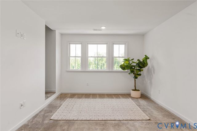 8321 Roden Dr, Mechanicsville, VA 23111