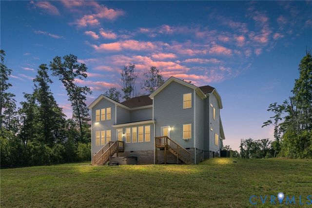 8321 Roden Dr, Mechanicsville, VA 23111