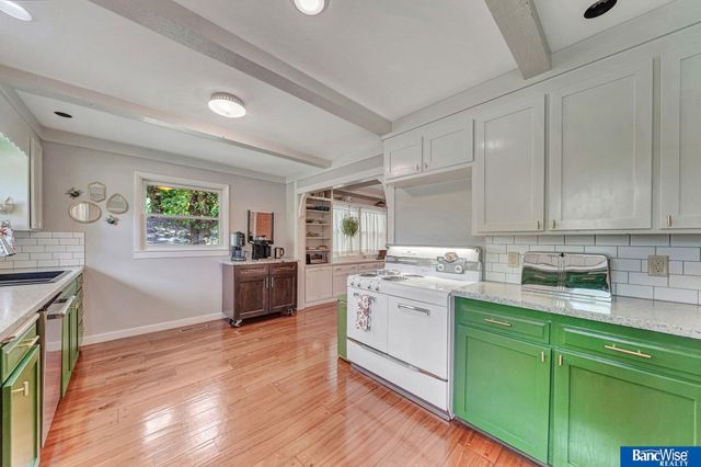 5815 Saint Paul Avenue, Lincoln, NE 68507