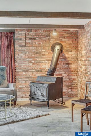 5815 Saint Paul Avenue, Lincoln, NE 68507