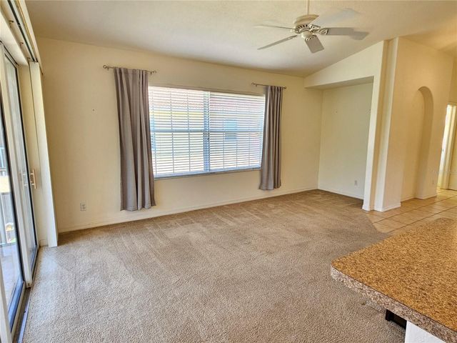 904 CASA DEL LAGO WAY 904, Venice, FL 34292