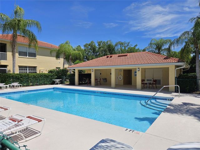 904 CASA DEL LAGO WAY 904, Venice, FL 34292
