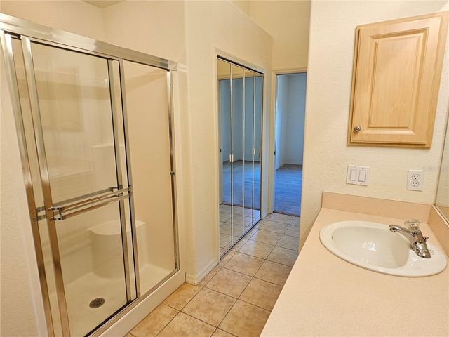 904 CASA DEL LAGO WAY 904, Venice, FL 34292