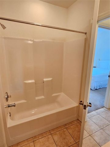 904 CASA DEL LAGO WAY 904, Venice, FL 34292