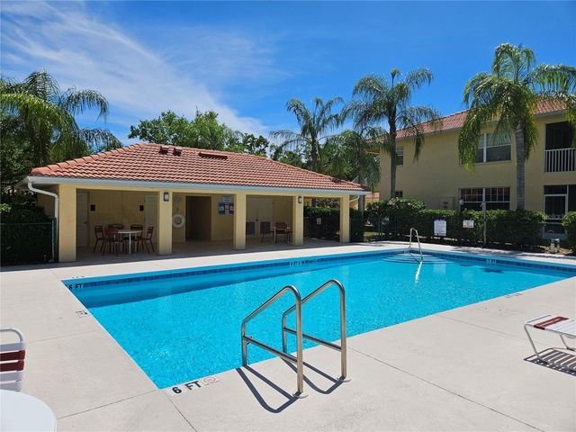 904 CASA DEL LAGO WAY 904, Venice, FL 34292