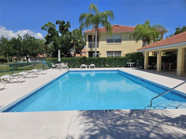 904 CASA DEL LAGO WAY 904, Venice, FL 34292