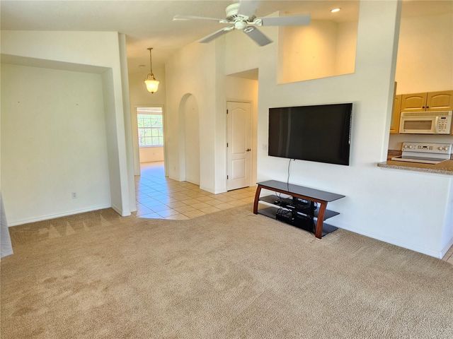 904 CASA DEL LAGO WAY 904, Venice, FL 34292
