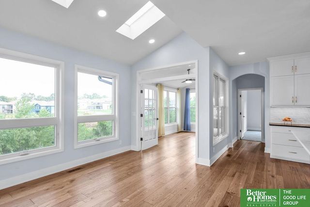 9929 S 103 Avenue Circle, Papillion, NE 68046