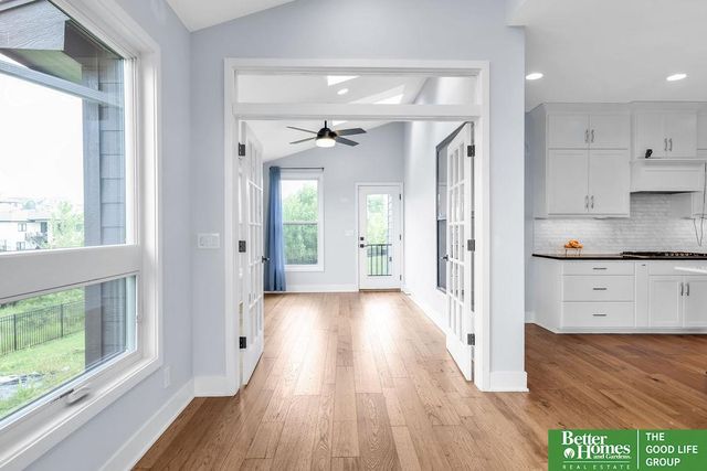 9929 S 103 Avenue Circle, Papillion, NE 68046