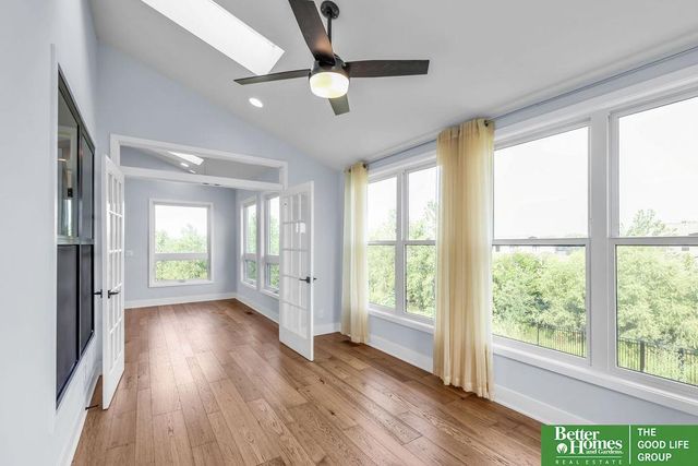 9929 S 103 Avenue Circle, Papillion, NE 68046