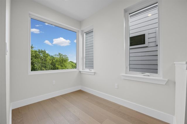 100 W Odell ST 3, Austin, TX 78752