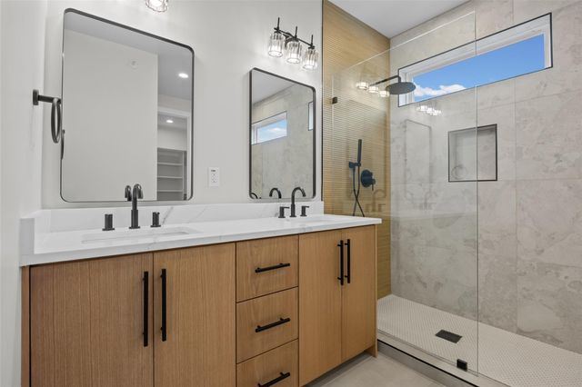 100 W Odell ST 3, Austin, TX 78752