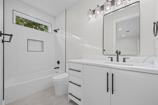100 W Odell ST 3, Austin, TX 78752