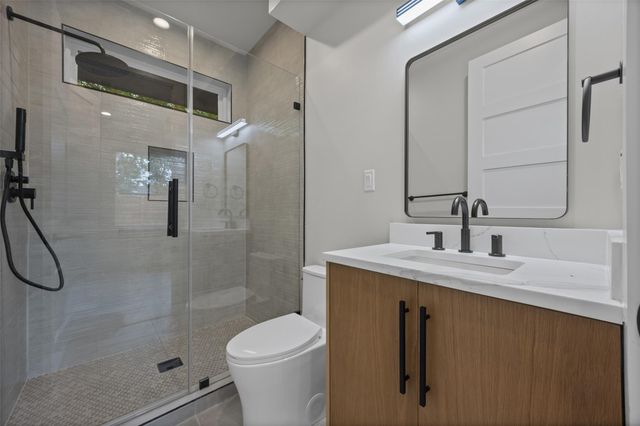 100 W Odell ST 3, Austin, TX 78752