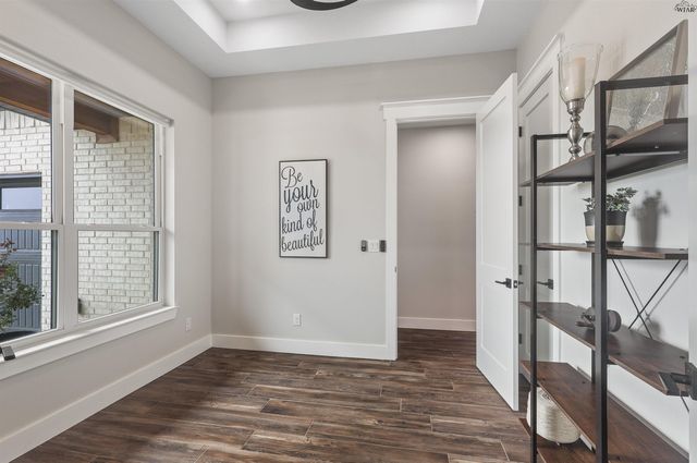 5211 STONE LAKE, Wichita Falls, TX 76310