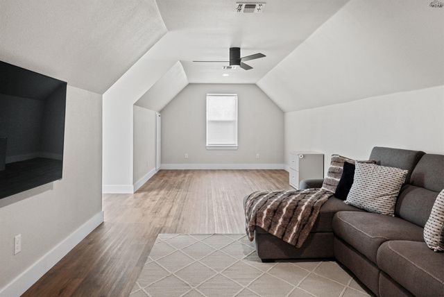 5211 STONE LAKE, Wichita Falls, TX 76310