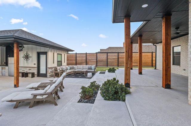 5211 STONE LAKE, Wichita Falls, TX 76310