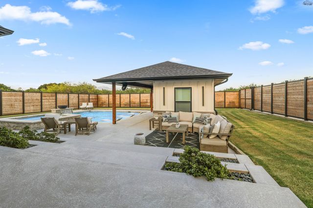 5211 STONE LAKE, Wichita Falls, TX 76310