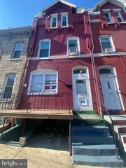 439 BUTTONWOOD ST, Reading, PA 19601