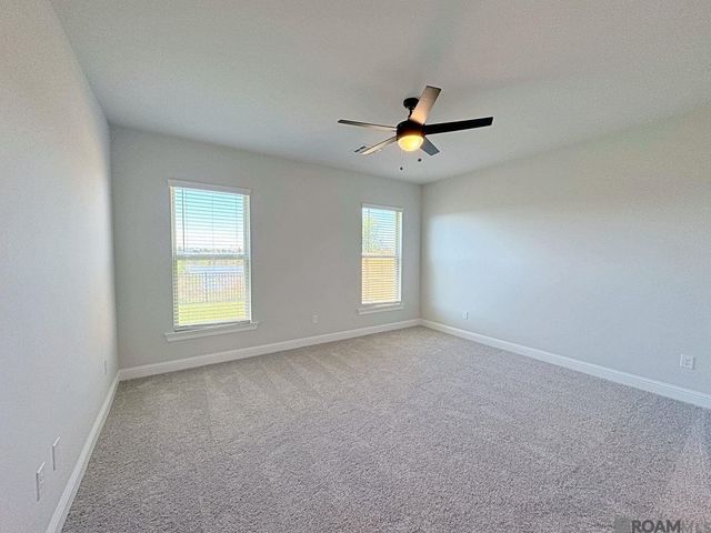 722 Bellegrove Square Ave, Baton Rouge, LA 70810