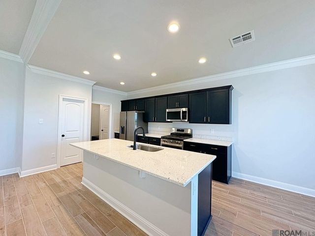 722 Bellegrove Square Ave, Baton Rouge, LA 70810