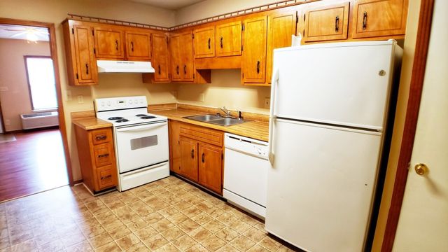 704 Peachers Dr Apt A, Clarksville, TN 37042