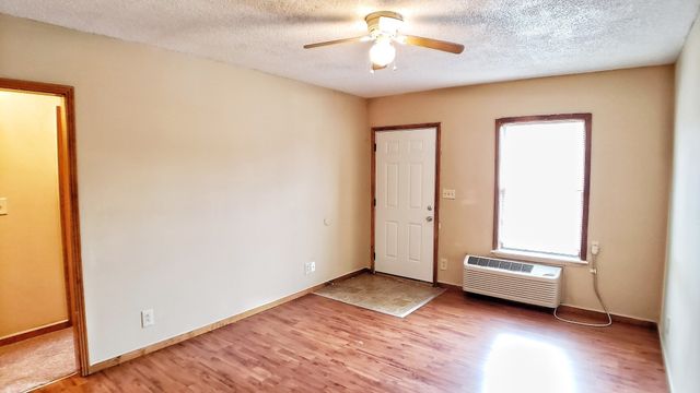 704 Peachers Dr Apt A, Clarksville, TN 37042