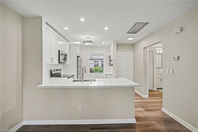 1071 Pine Isle LN 1071, Naples, FL 34112