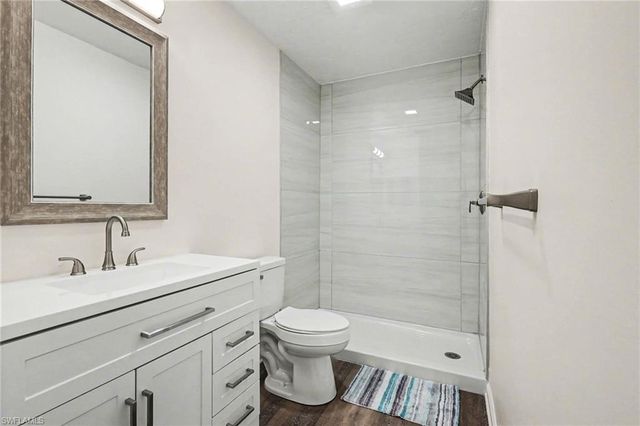 1071 Pine Isle LN 1071, Naples, FL 34112