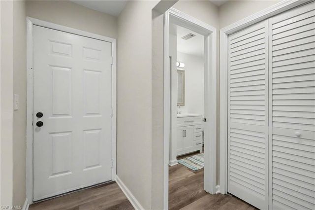 1071 Pine Isle LN 1071, Naples, FL 34112