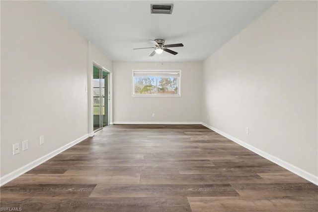 1071 Pine Isle LN 1071, Naples, FL 34112