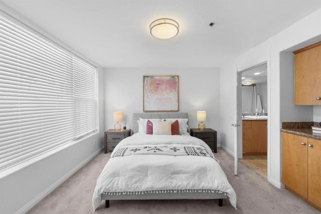 924 Hornblend St 311, San Diego, CA 92109