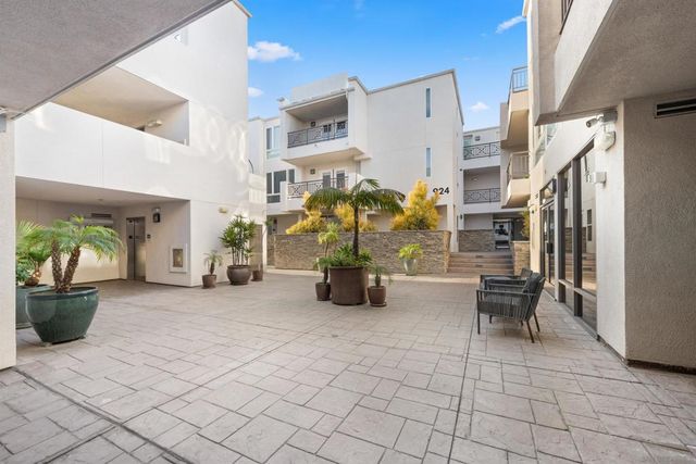 924 Hornblend St 311, San Diego, CA 92109