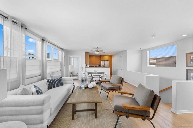 924 Hornblend St 311, San Diego, CA 92109