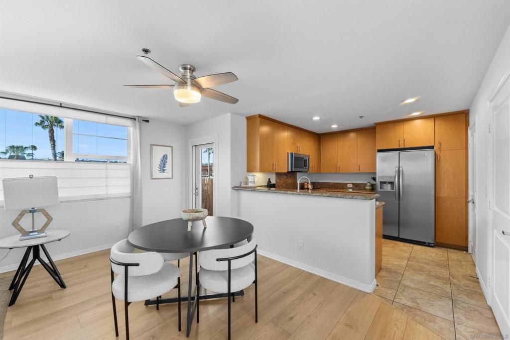 Image 15 of property listing at 924 Hornblend St 311, San Diego, CA 92109