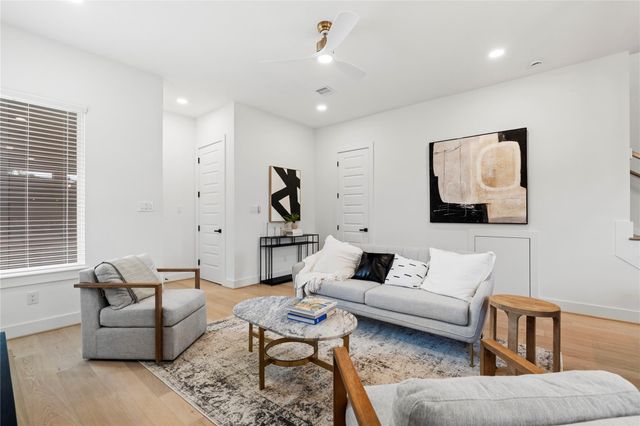 4110 Cortlandt Street, Houston, TX 77018