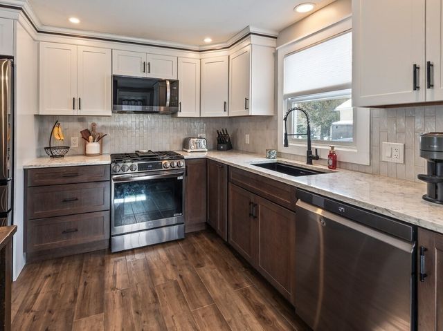 822 Shea St, Fitchburg, MA 01420