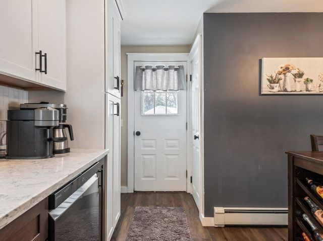 822 Shea St, Fitchburg, MA 01420