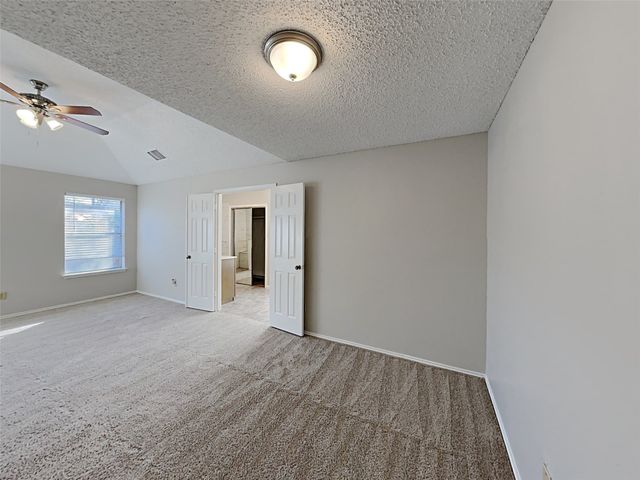 815 Mccomb Lane, Cedar Hill, TX 75104