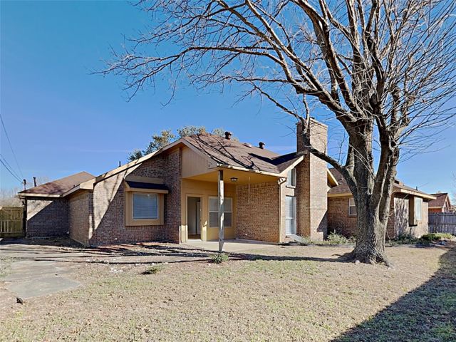 815 Mccomb Lane, Cedar Hill, TX 75104