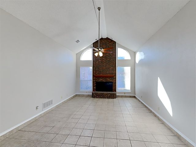 815 Mccomb Lane, Cedar Hill, TX 75104