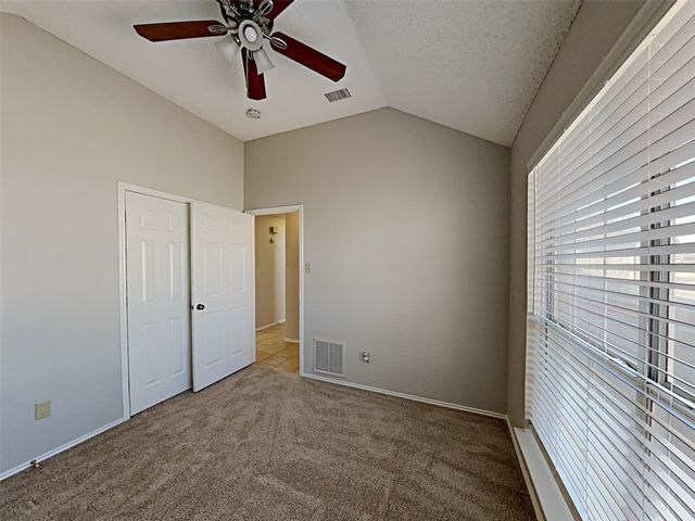 815 Mccomb Lane, Cedar Hill, TX 75104