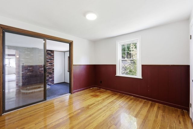 22 Dartmouth St, South Hadley, MA 01075