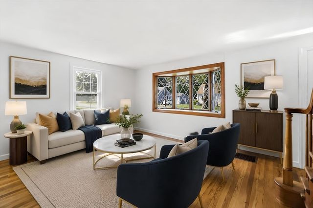 22 Dartmouth St, South Hadley, MA 01075