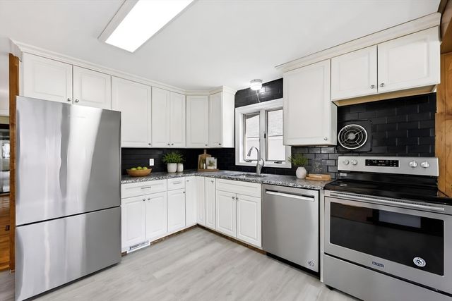 22 Dartmouth St, South Hadley, MA 01075